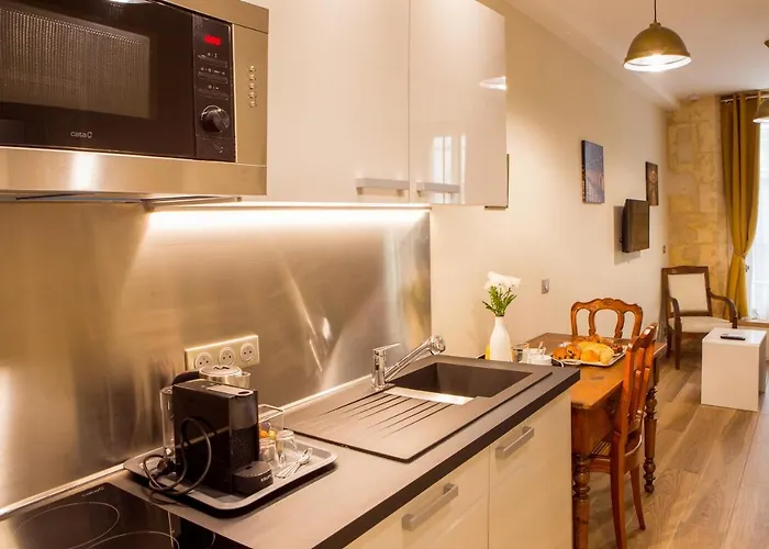 Appartement Duplex Climatise En Hyper Centre De *