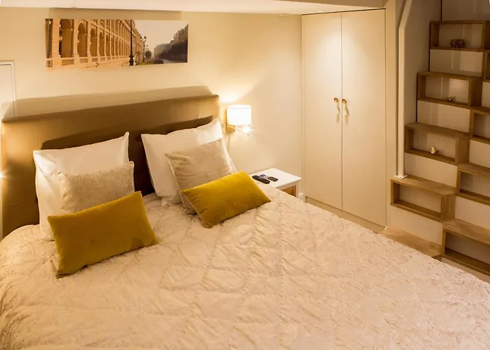 Duplex Climatise En Hyper Centre De *